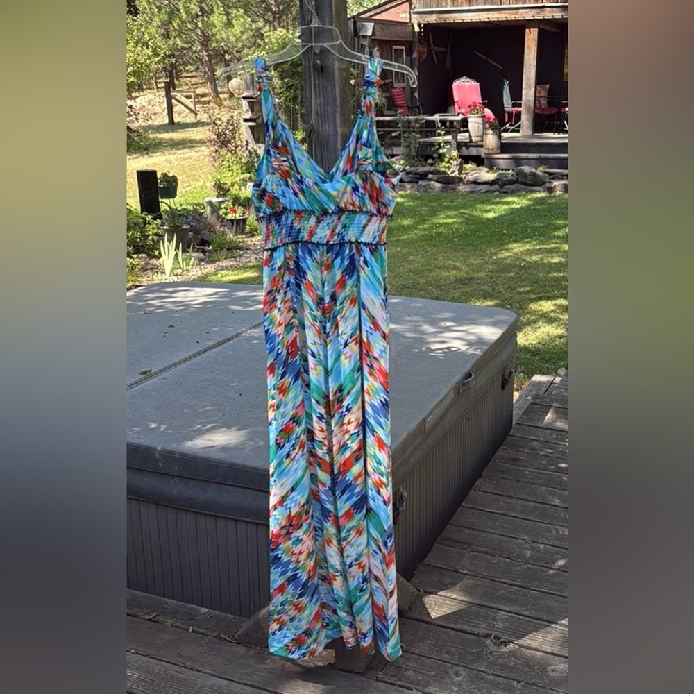 Women’s ECI NEW YORK MULTICOLOR SLEEVELESS MAXI DRESS WOMEN'S SIZE 8